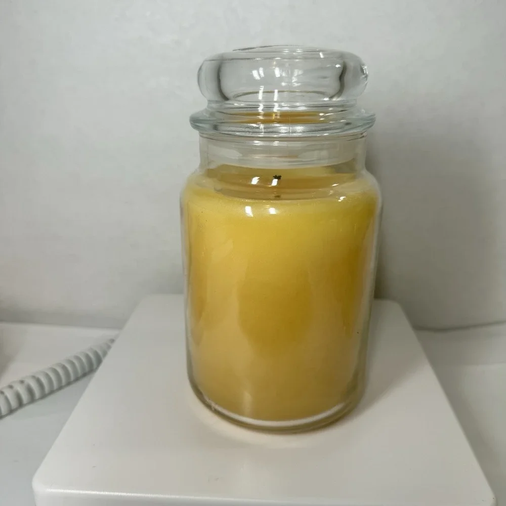 Yankee Candle Sunwashed Linen Large 22oz Natural Plant Extracts